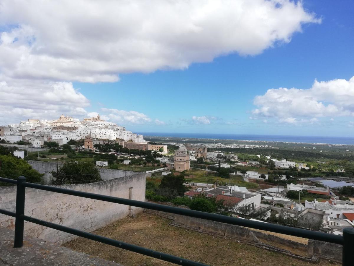 V&M Suite Con Jacuzzi Ostuni Bagian luar foto