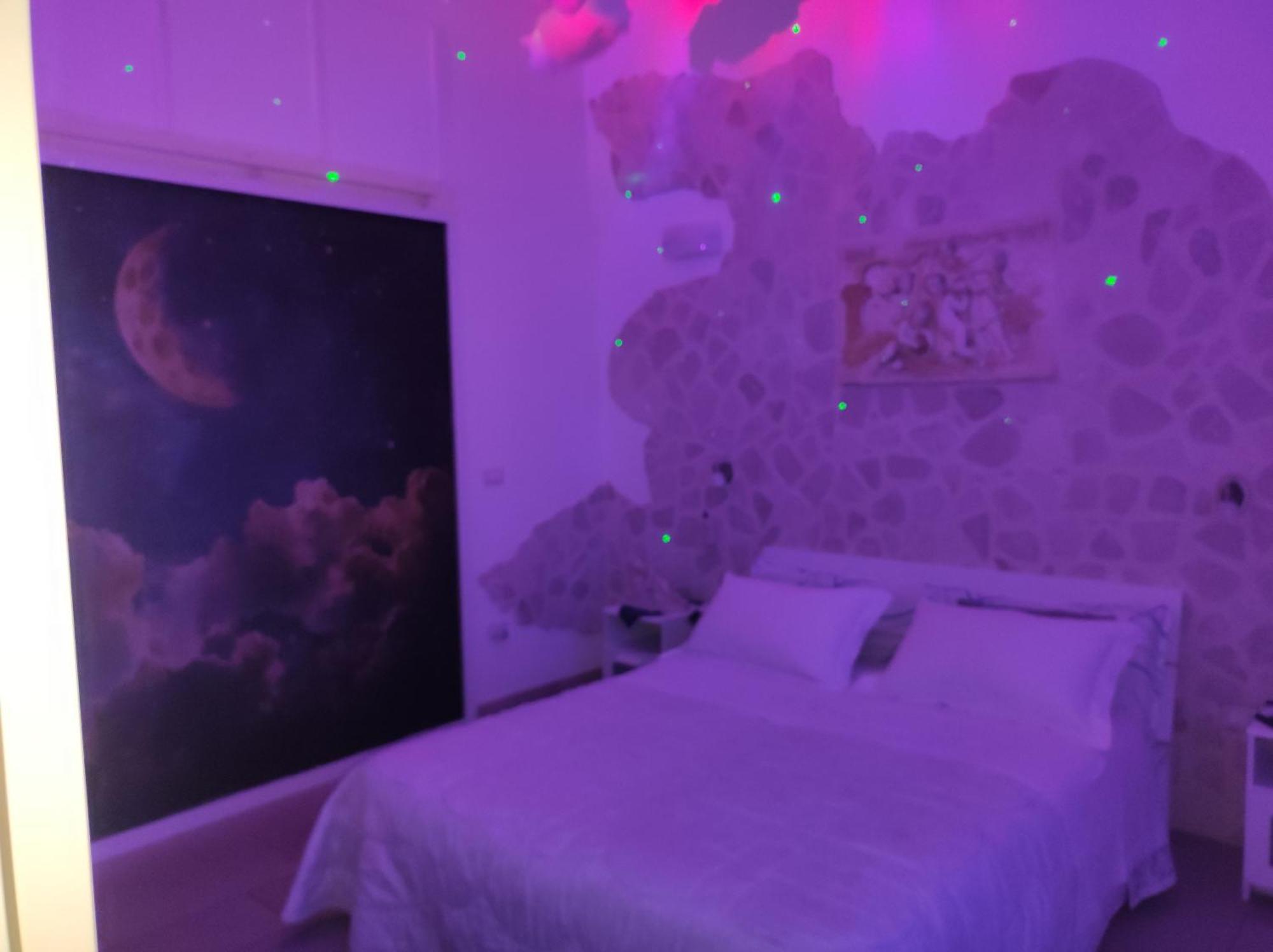 V&M Suite Con Jacuzzi Ostuni Ruang foto